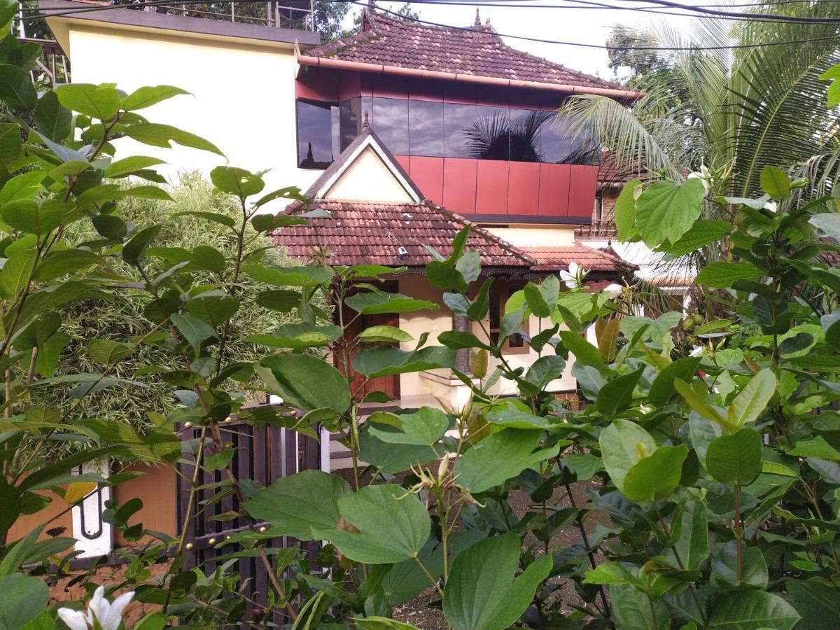 Swasthi Griha Villa Aranmula Dış mekan fotoğraf