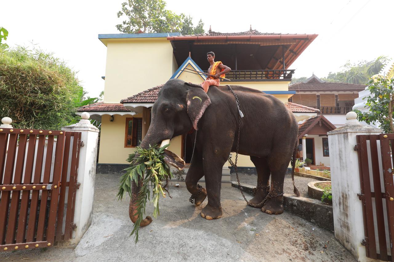 Swasthi Griha Villa Aranmula Dış mekan fotoğraf